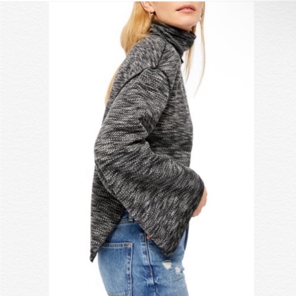 NWT Free People Oversized Side Slits Turtleneck Sweater - Picture 3 of 5